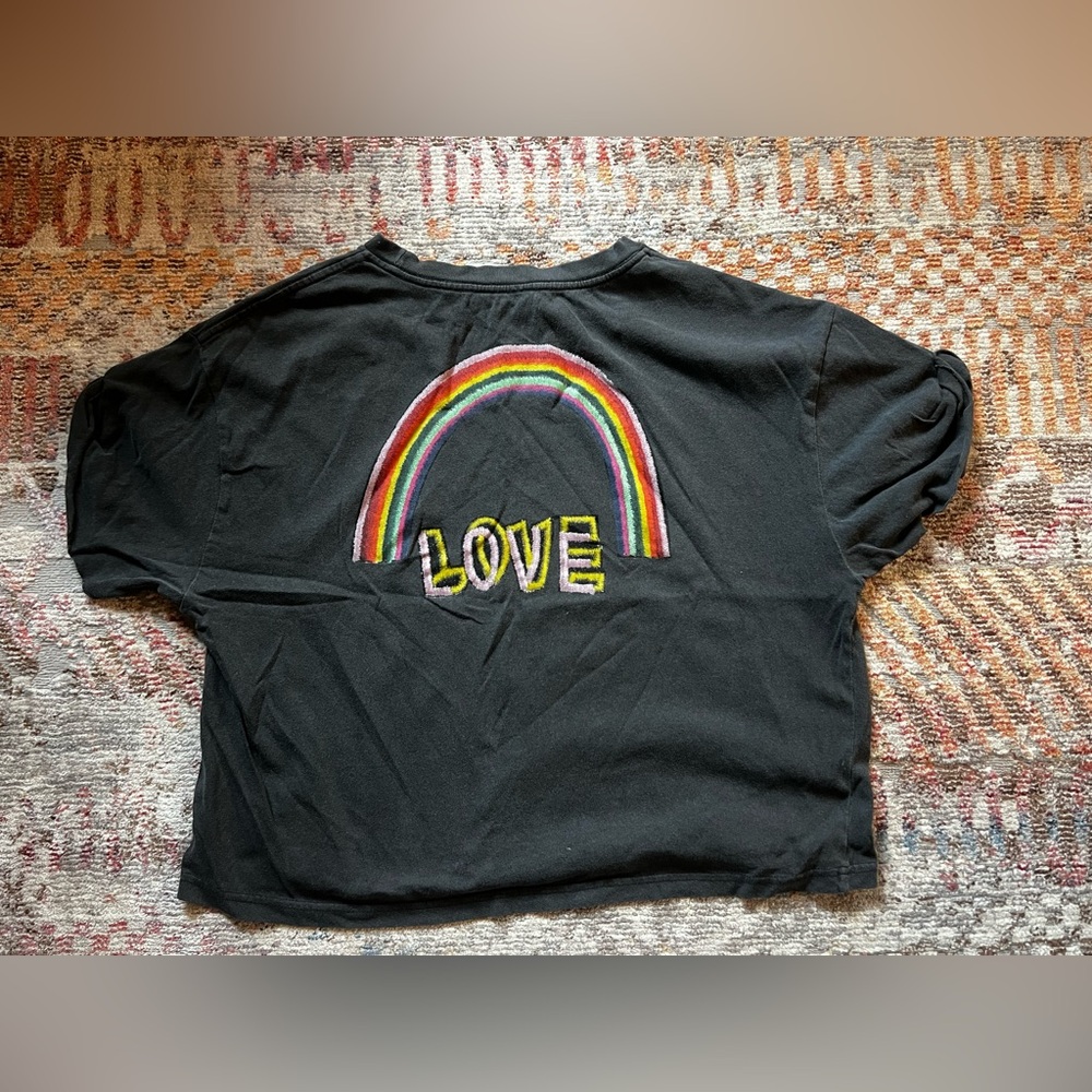 RVCA gray tshirt ~ 🌈 LOVE ~ M ~ it is screen printed made to look embroidered